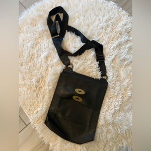 Men’s Mulberry Crossbody bag.